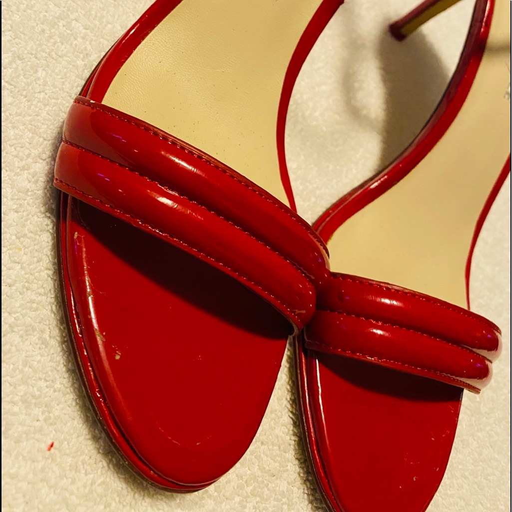 Almost Brand New Super Gorgeous Heels Kenneth Cole  Box 45